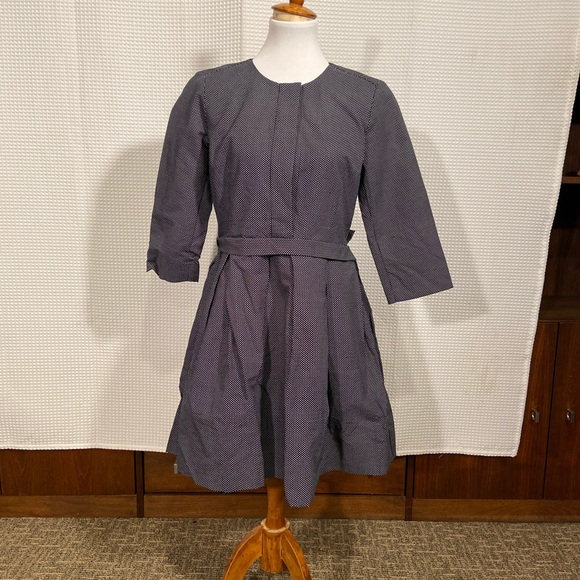 NWT Gap Structured Dress - Picture 1 of 4